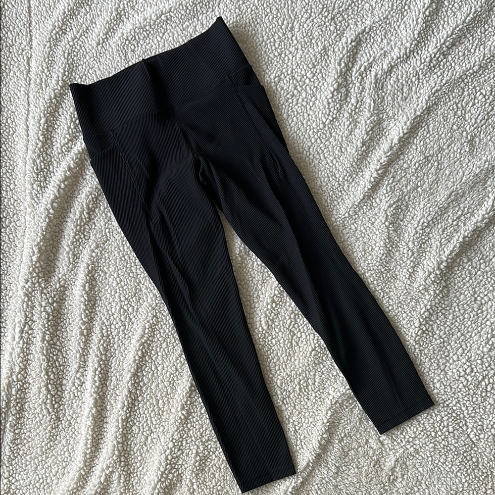 Athleta High Rise Ribbed 7/8 Legging Size M Black